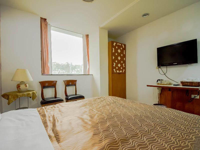 Songyuan B&B Лугу Экстерьер фото